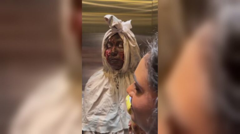 “Seminit lapar weh” – Aksi Lucu Pelakon Hantu Sunway Lagoon Dalam Lift Jadi Viral