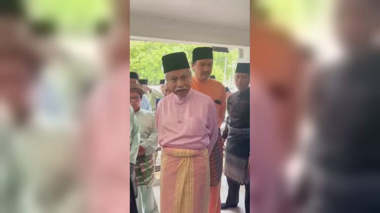 ‘Go away, I don’t want to see you’ – DYMM YDPB Tuanku Muhriz sangat murka terhadap Ismail Lasim.