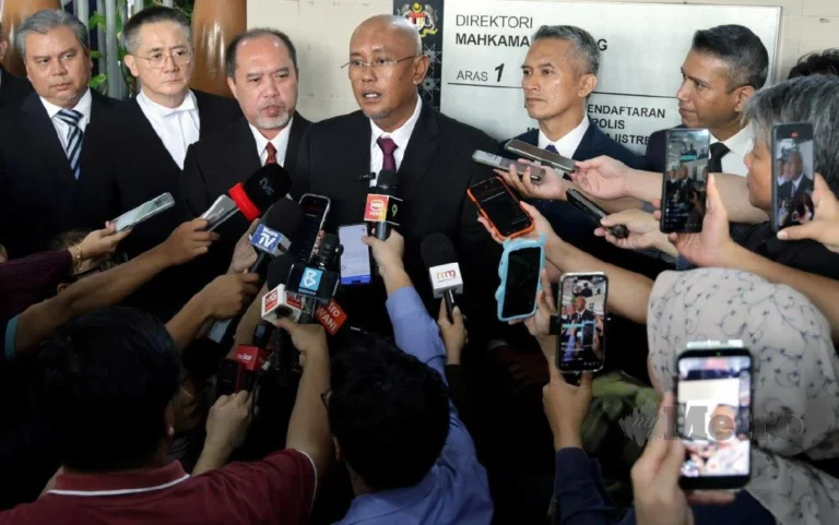 Sembilan Peguam Terkemuka – 9 Peguam Terkenal Mewakili Ketua Pengarah Agensi