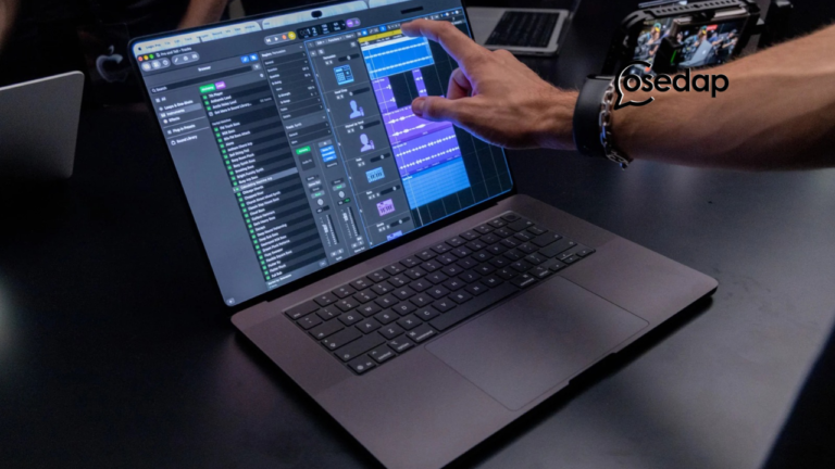 Harga Macam Beli Kereta! MacBook Pro Cecah RM66,573, Spesifikasi Padu Sampai Dompet Pun Boleh ‘Hang’!